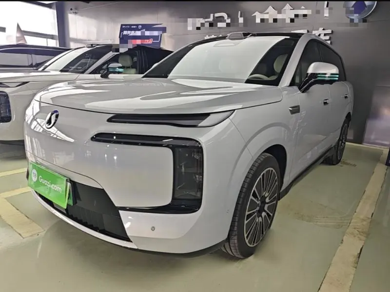 Denza N8L DM, 2025