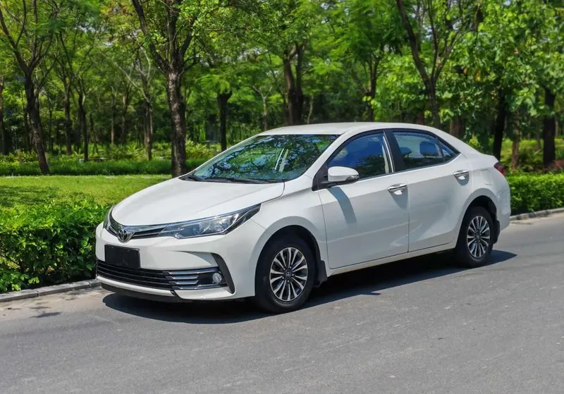 Toyota Corolla 1.2T CVT GL, 2017 — фото 1