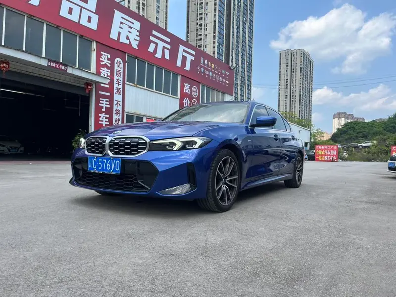 BMW 3-Series, 2023