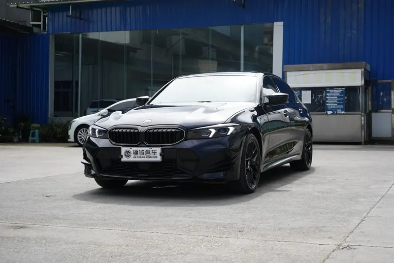 BMW 3-Series, 2025