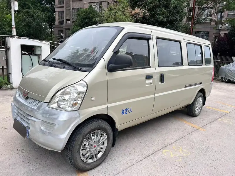 Wuling Rongguang, 2012