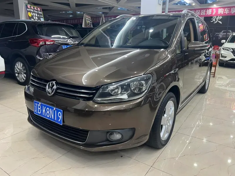 Volkswagen Touran 1.4T Auto Refined Edition 5 Seater, 2011 — фото 1
