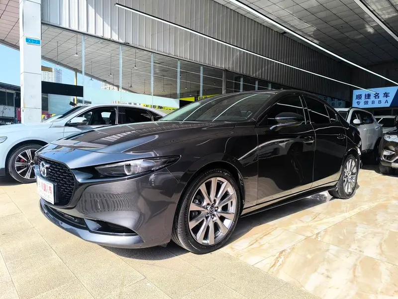 Mazda 3 Axela, 2021