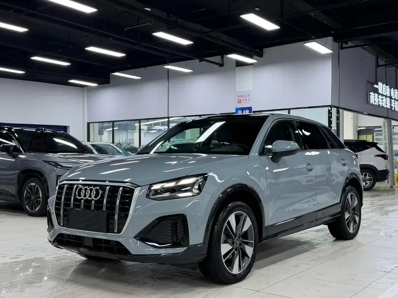 Audi Q2L, 2022