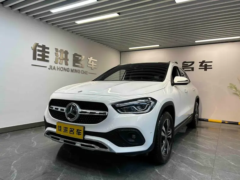 Mercedes-Benz GLA GLA 220, 2023 — фото 1
