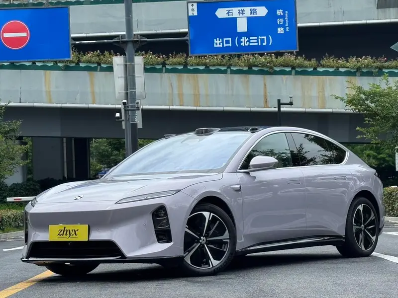 NIO ET5, 2025