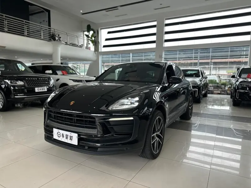 Porsche Macan, 2022