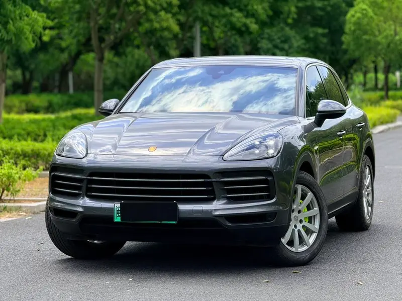 Porsche Cayenne E-Hybrid, 2021