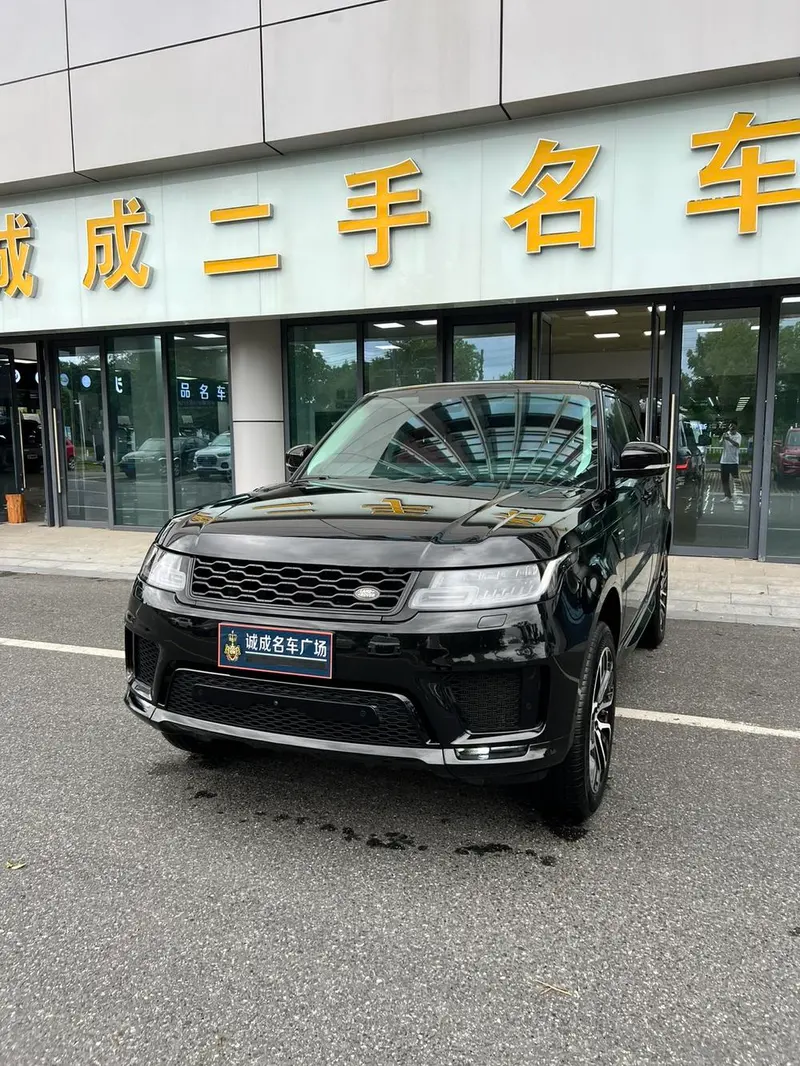 Land Rover Range Rover Sport 3.0 L6 Black Edition, 2021 — фото 1