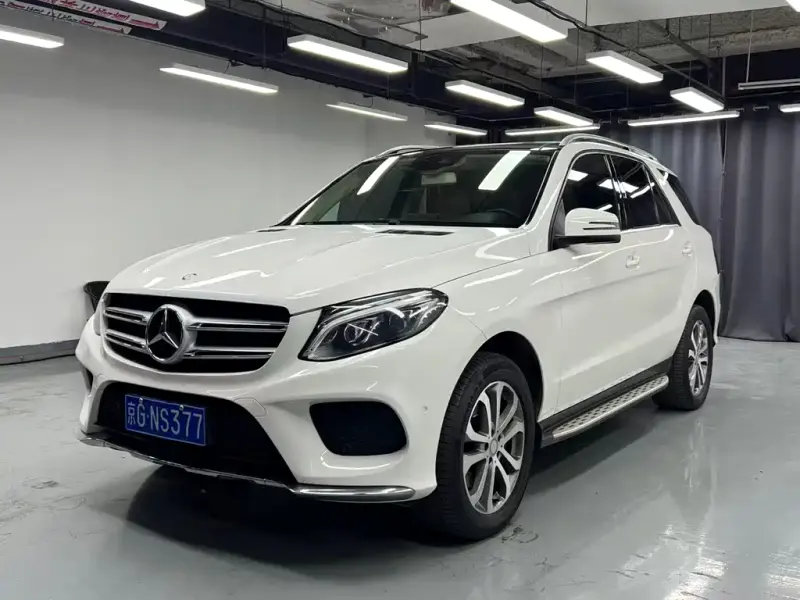 Mercedes-Benz GLE, 2016 — фото 1