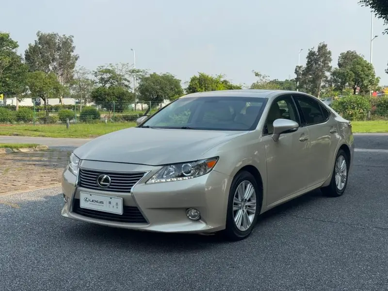 Lexus ES 250 Elite Edition, 2013 — фото 1