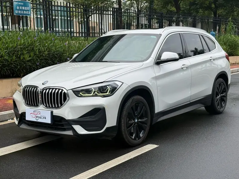 BMW X1 sDrive20Li Fashion Version, 2020 — фото 1