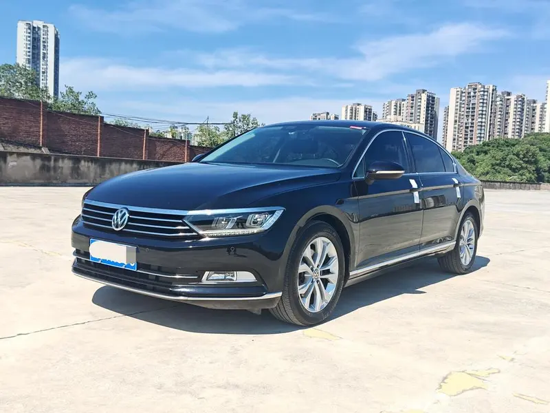 Volkswagen Magotan 330TSI DSG Luxury Version, 2018 — фото 1