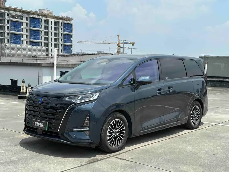 Denza D9 DM, 2022