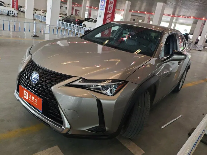 Lexus UX, 2020