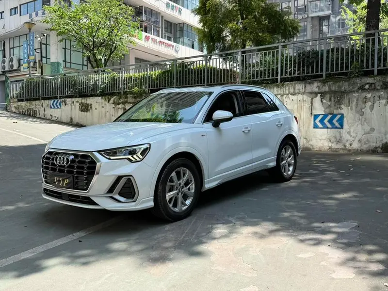 Audi Q3, 2020