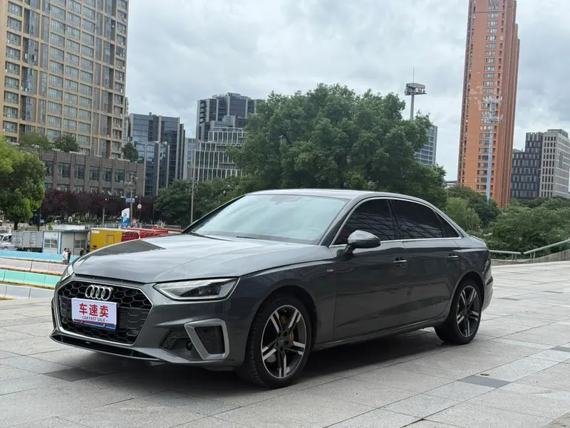 Audi A4L 40 TFSI Fashion Version, 2020 — фото 1