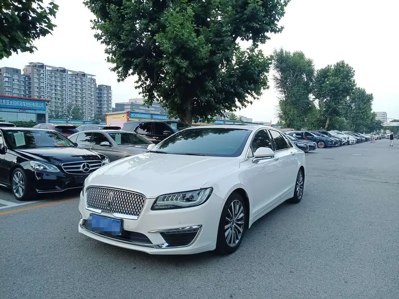 Lincoln MKZ, 2017