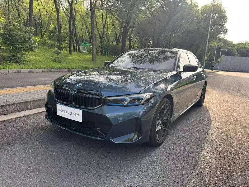 BMW 3-Series, 2025