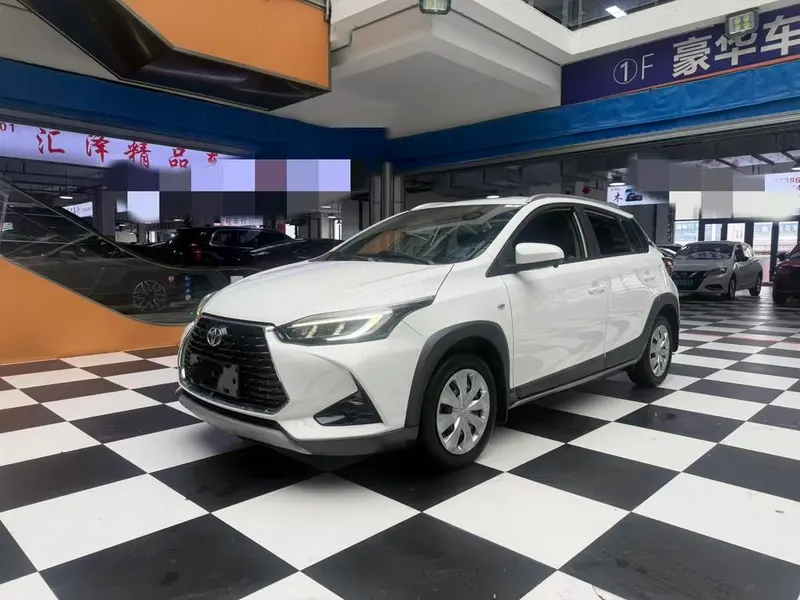 Toyota Yaris L, 2022
