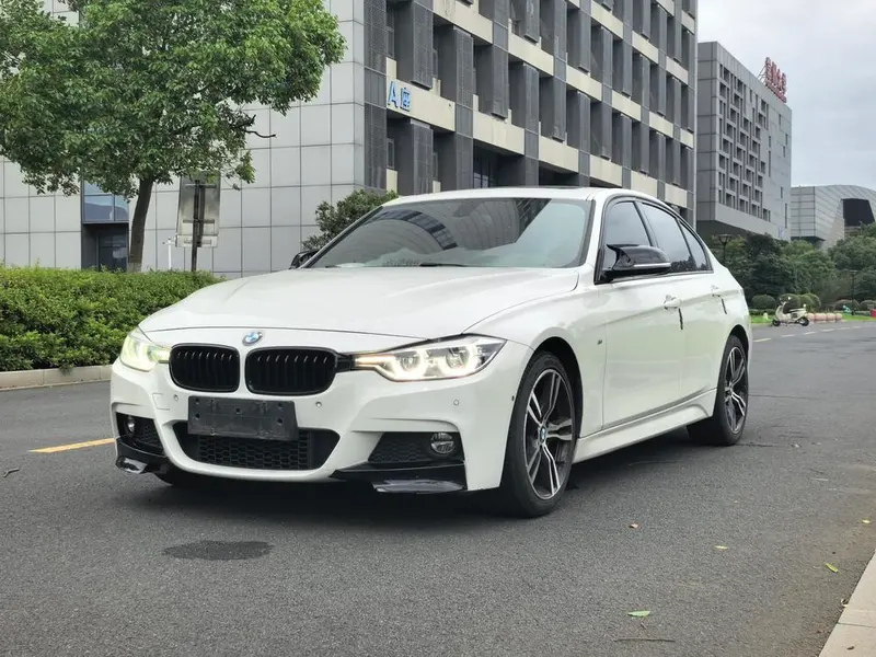 BMW 3-Series, 2019