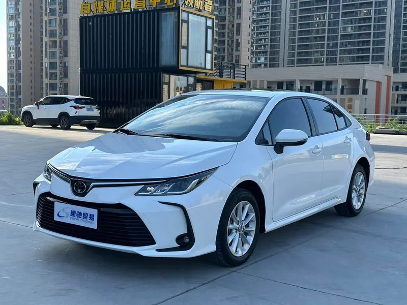 Toyota Corolla 1.2T S-CVT Elite PLUS Edition, 2021 — фото 1