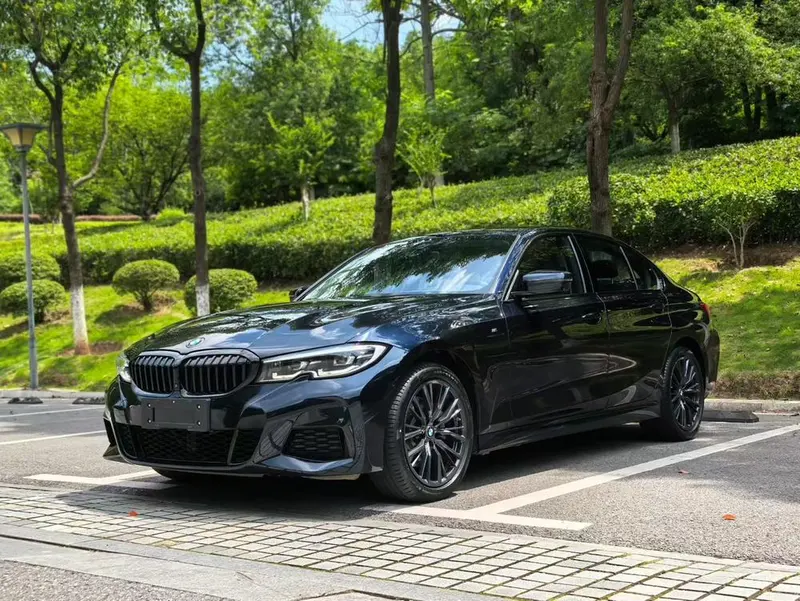 BMW 3-Series, 2021