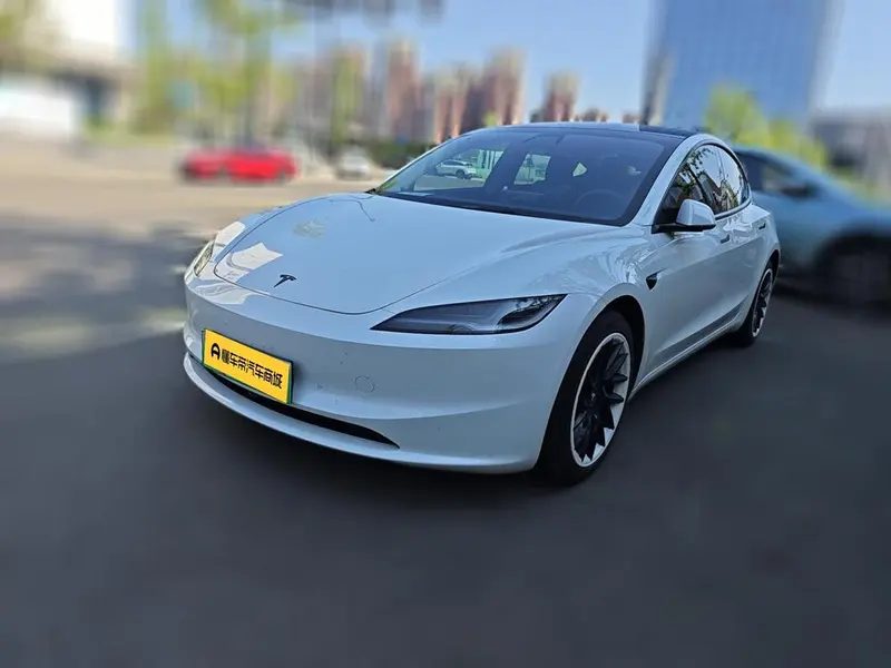 Tesla Model 3 Facelift Long Range AWD Edition, 2025 — фото 1