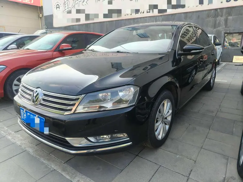 Volkswagen Magotan Facelift 1.8TSI Comfort Version, 2012 — фото 1