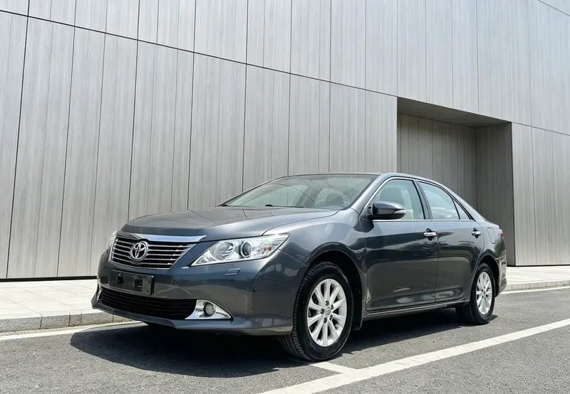 Toyota Camry, 2012