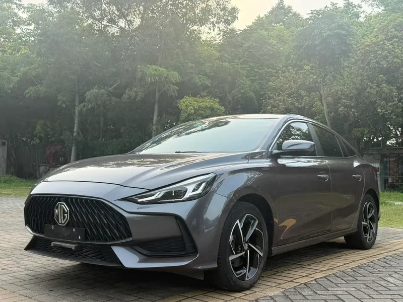 MG 5, 2022