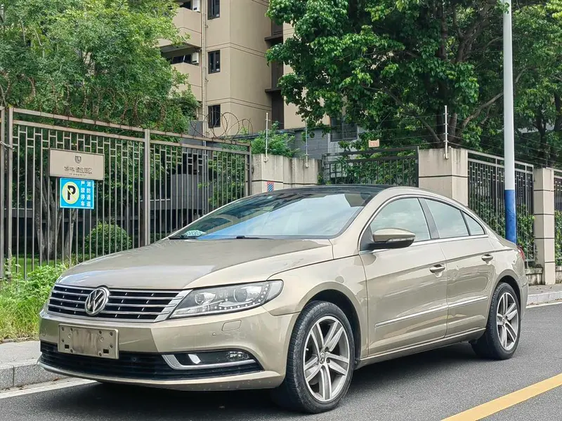 Volkswagen CC 1.8TSI Luxury Version, 2016 — фото 1