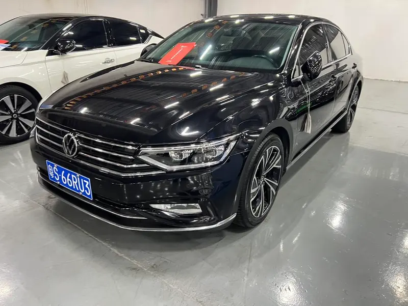 Volkswagen Magotan 330TSI DSG Luxury Version, 2020 — фото 1