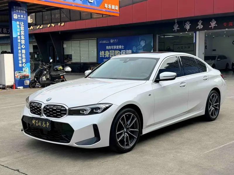 BMW 3-Series, 2025