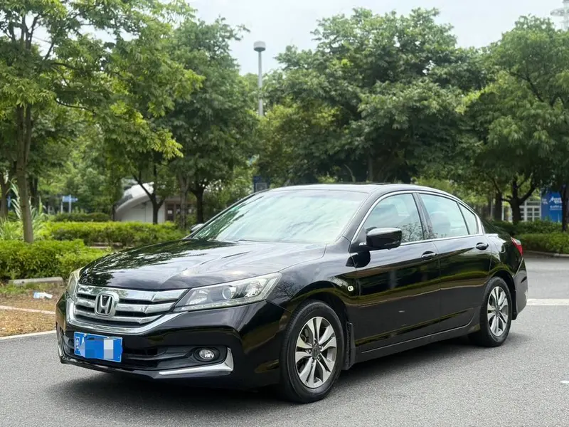 Honda Accord, 2015