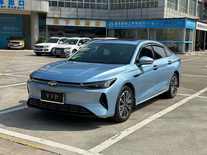 Chery Fengyun Fengyun A8 Edition 127 Luxury Version, 2024 — фото 1