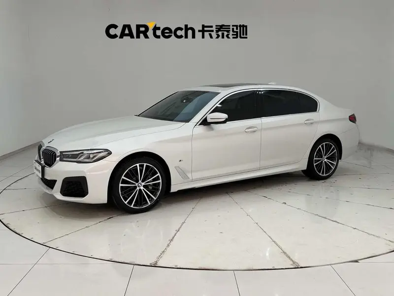 BMW 5-Series, 2021