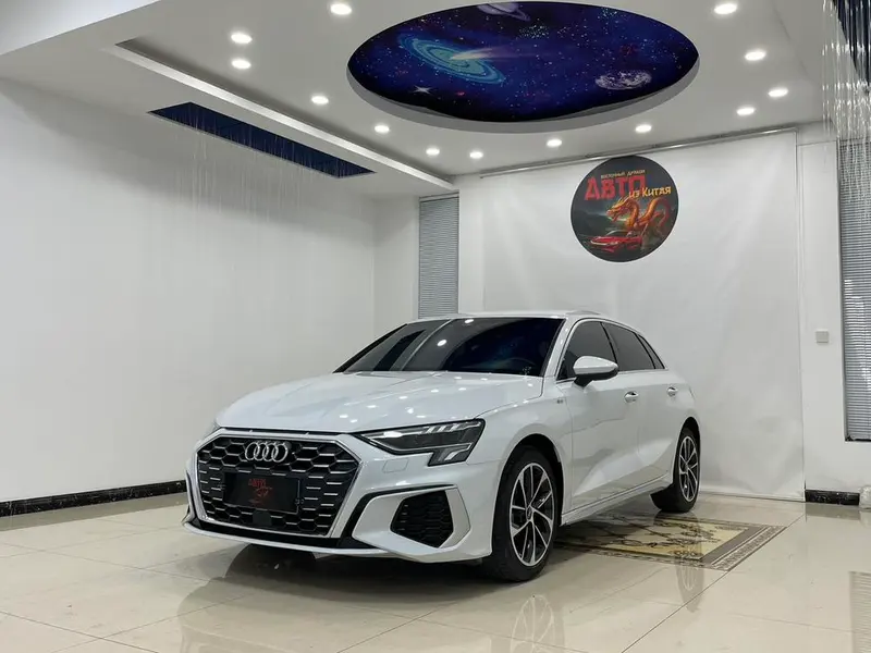 Audi A3 Sportback 35 TFSI Sport Version, 2022 — фото 1