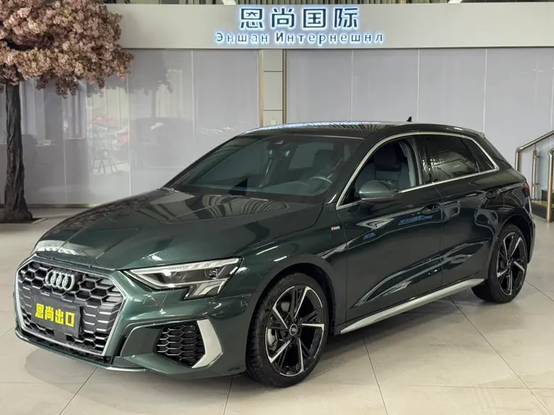 Audi A3 Sportback 35 TFSI Fashion Sport Version, 2022 — фото 1