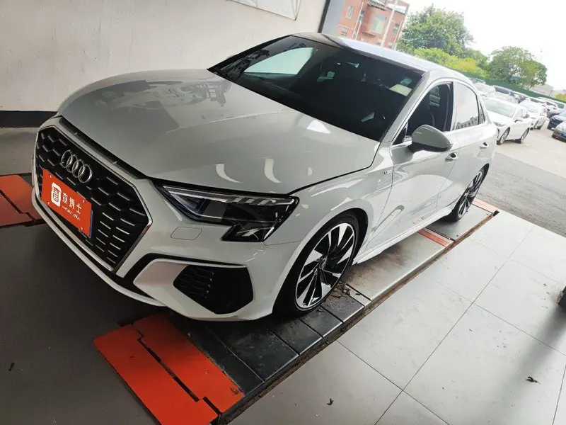 Audi A3 Facelift A3L Limousine 35 TFSI Fashion Sport Version, 2023 — фото 1