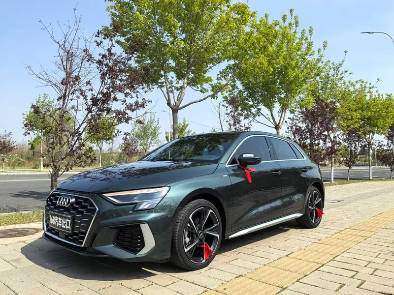 Audi A3 Facelift Sportback 35 TFSI Fashion Sport Version, 2023 — фото 1
