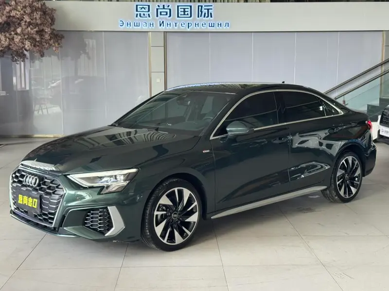 Audi A3 Facelift A3L Limousine 35 TFSI Fashion Sport Version, 2023 — фото 1