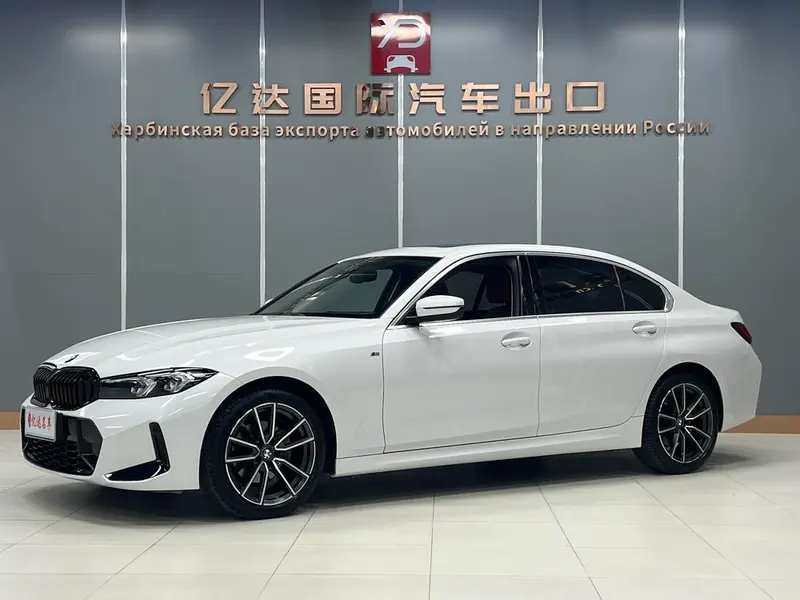 BMW 3-Series, 2023