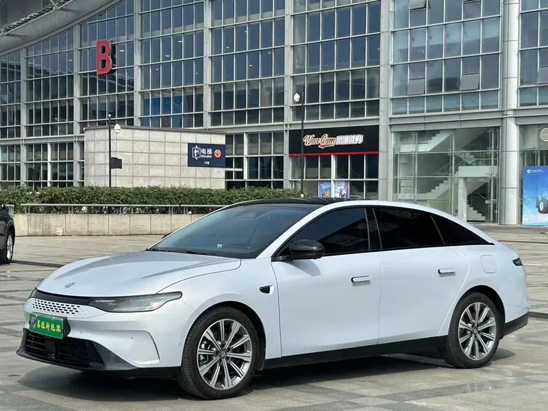 Leapmotor C01 EREV 316 Prestige Edition, 2024 — фото 1