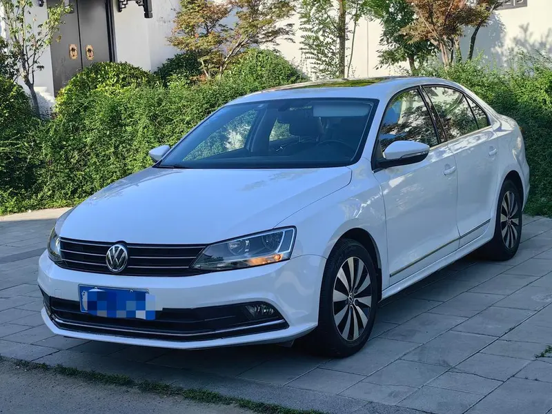 Volkswagen Sagitar, 2017
