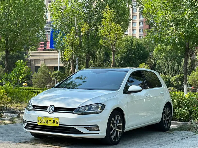 Volkswagen Golf 280TSI DSG Comfort Version, 2020 — фото 1