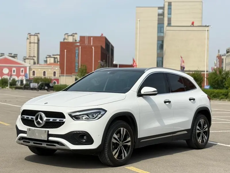 Mercedes-Benz GLA GLA 200, 2020 — фото 1
