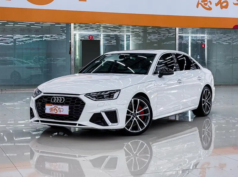 Audi A4L 45 TFSI quattro Refined Version, 2020 — фото 1