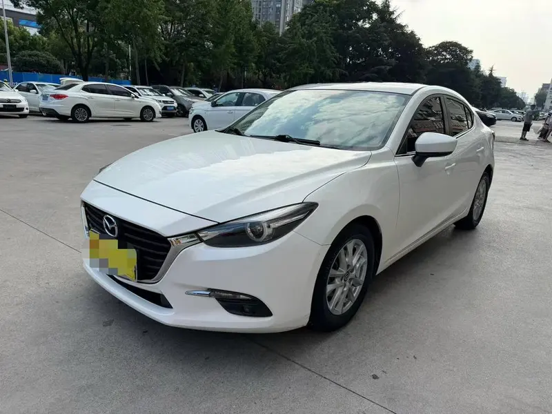 Mazda 3 Axela, 2016