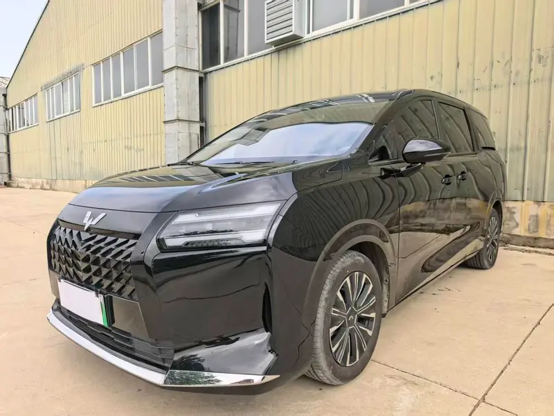 Wuling Xingguang 730 PHEV, 2025